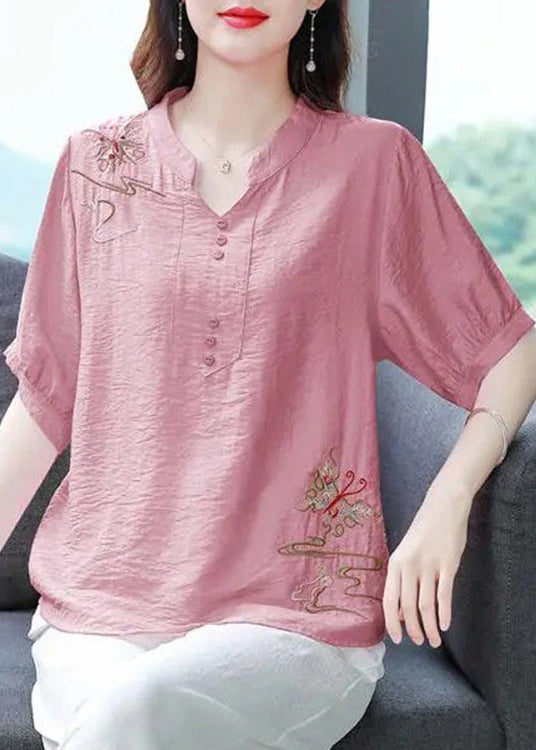 Sophisticated Blouse with a Clean Classic Look
