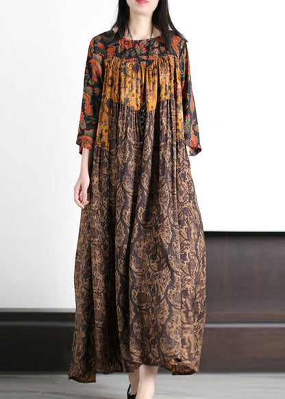Classic Vintage Dress with a Flattering Fit
