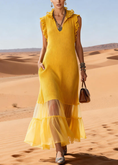 Well Tailored Sweater with a Graceful Silhouette