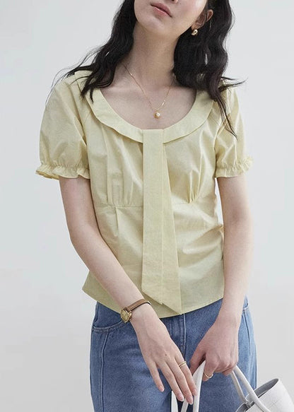 Sophisticated Blouse with a Clean Classic Look
