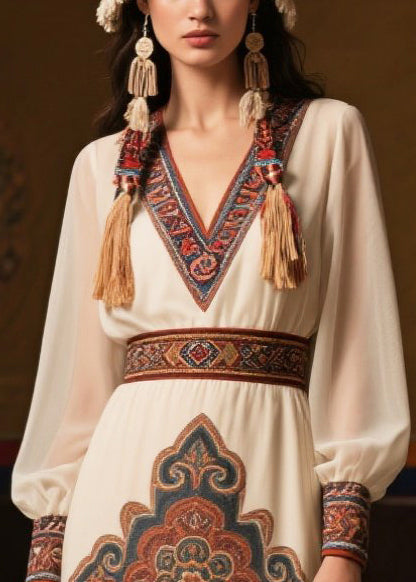 Beautifully Finished Dress in a Timeless Design