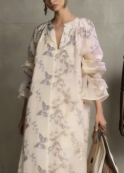 Beautifully Finished Dress in a Timeless Design