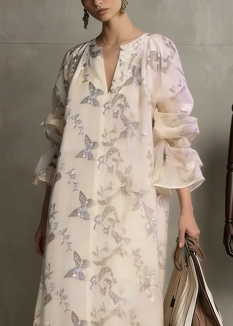 Beautifully Finished Dress in a Timeless Design