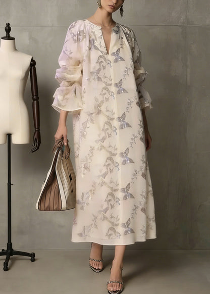 Beautifully Finished Dress in a Timeless Design
