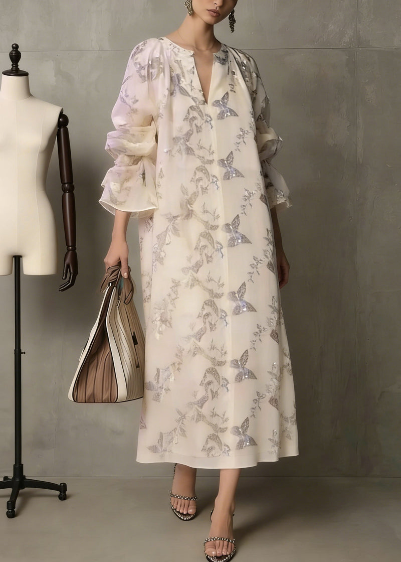 Beautifully Finished Dress in a Timeless Design