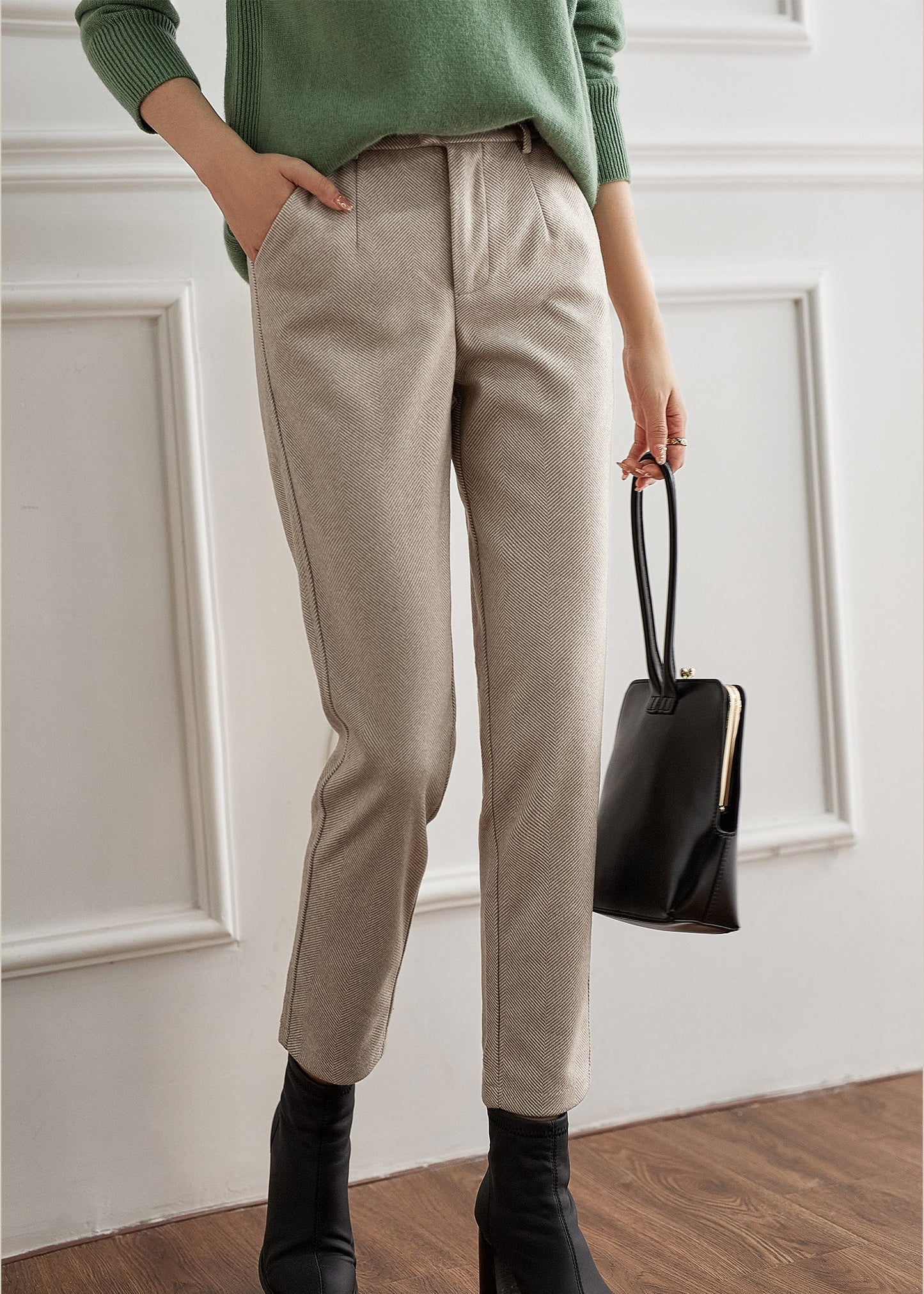 Classic Vintage Pants with a Flattering Fit