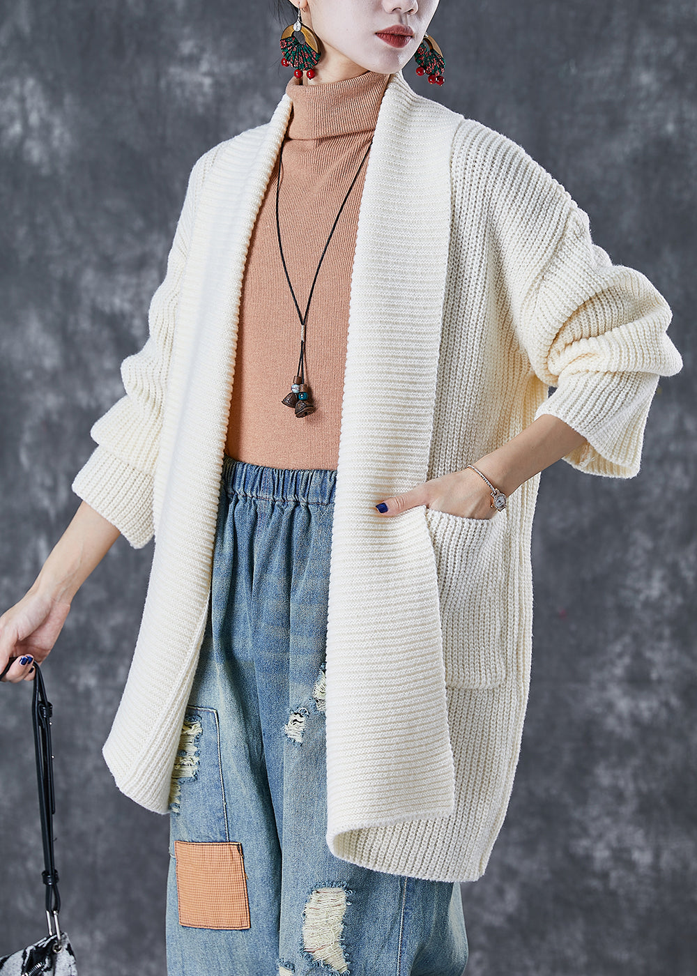 Gracefully Styled Cardigan for Any Occasion