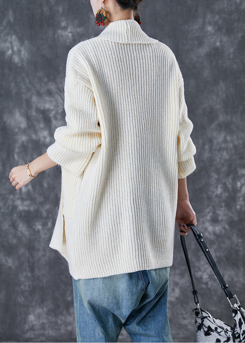 Well Tailored Cardigan with a Graceful Silhouette