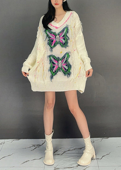 Well Tailored Sweater with a Graceful Silhouette