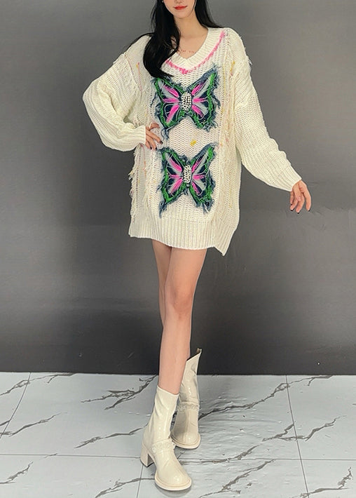 Well Tailored Sweater with a Graceful Silhouette