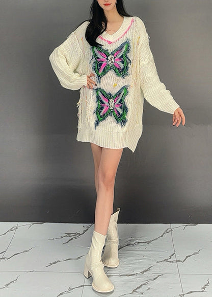 Well Tailored Sweater with a Graceful Silhouette