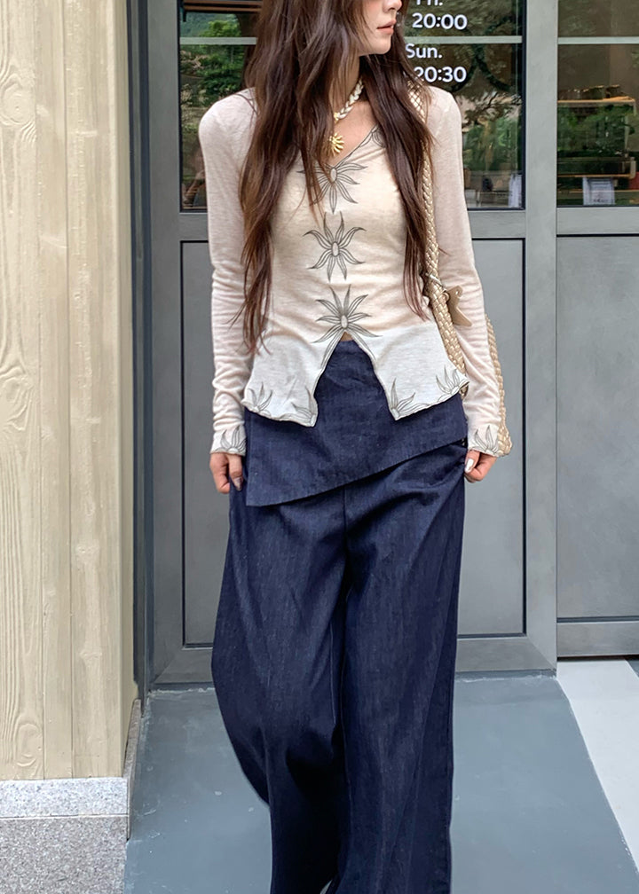 Well Tailored Top with a Graceful Silhouette