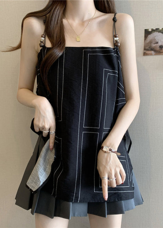 Well Tailored Top with a Graceful Silhouette