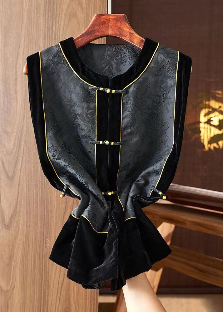 Classic Vintage & Enduringly Stylish Coat