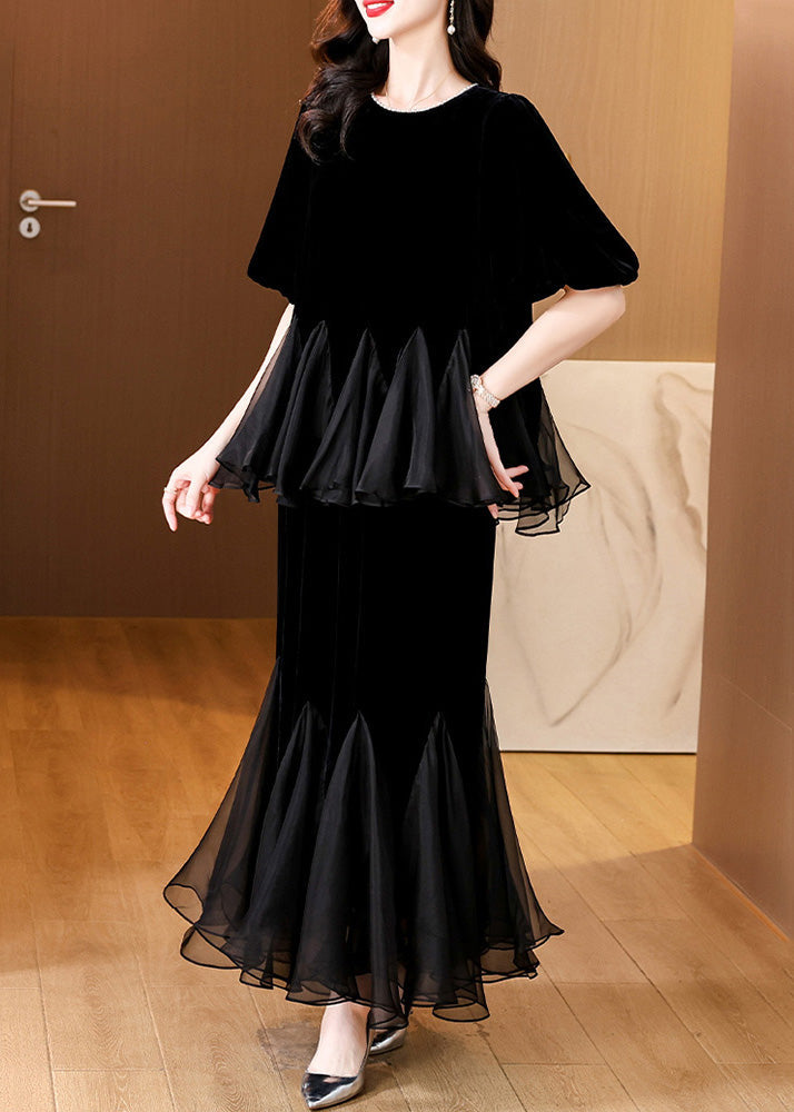 Well Tailored Garment with a Graceful Silhouette