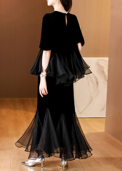 Well Tailored Garment with a Graceful Silhouette