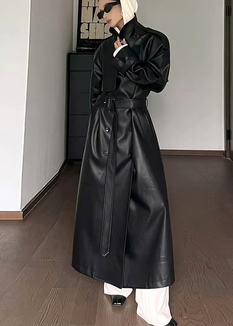Gracefully Styled Coat for Any Occasion