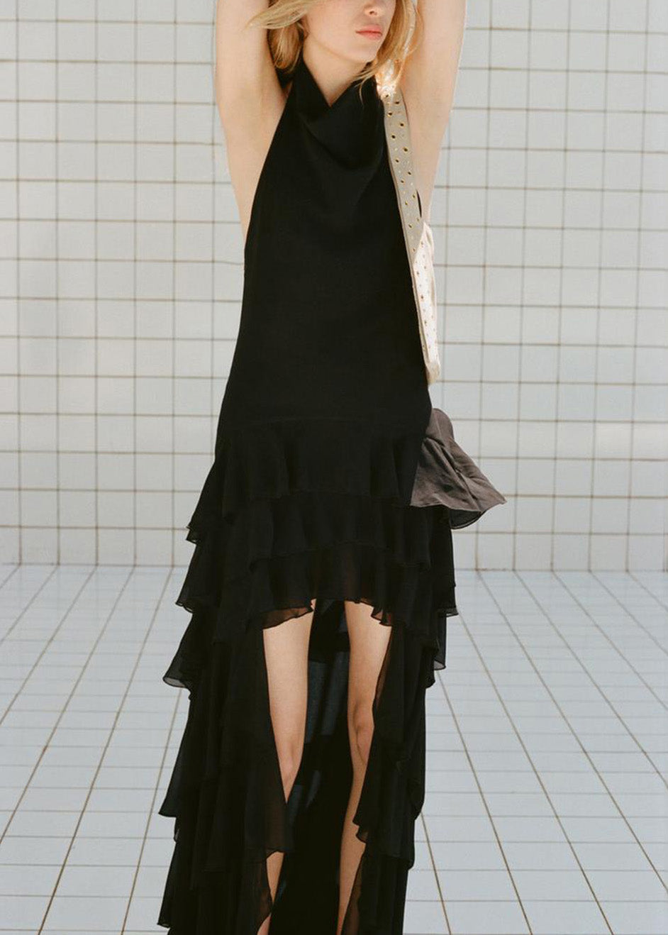 Well Tailored Dress with a Graceful Silhouette