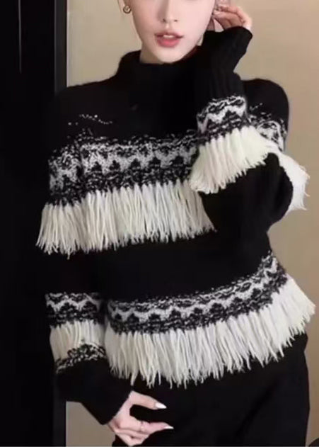 Classic Vintage Pullover with a Flattering Fit