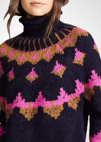 Classic Vintage Sweater with a Flattering Fit