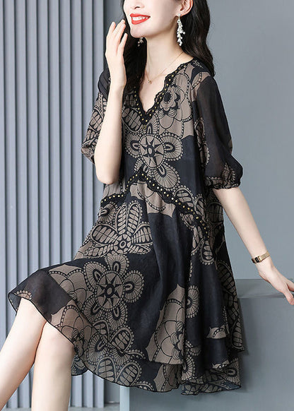Well Tailored Dress with a Graceful Silhouette