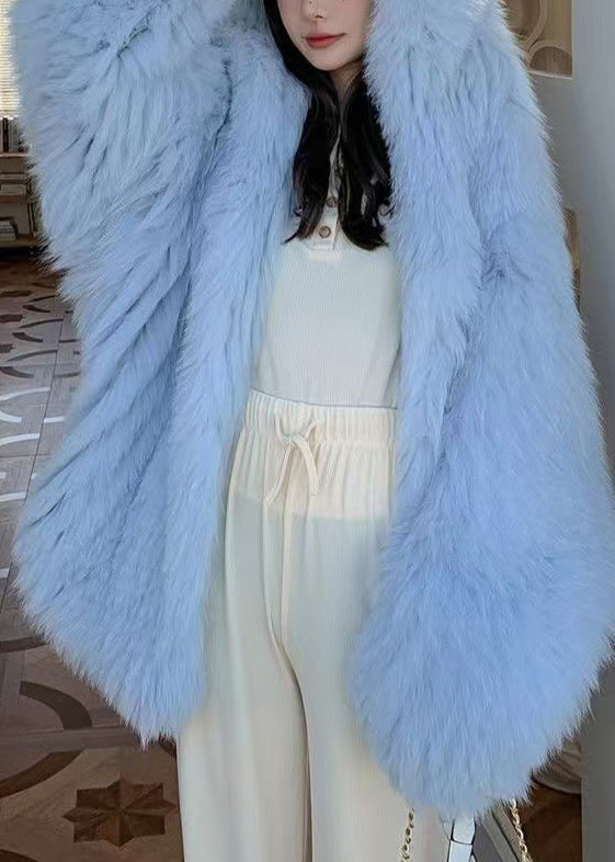 Beautifully Finished Coat in a Timeless Design