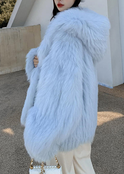 Beautifully Finished Coat in a Timeless Design