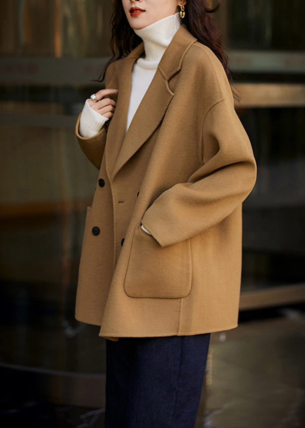 Well Tailored Coat with a Graceful Silhouette