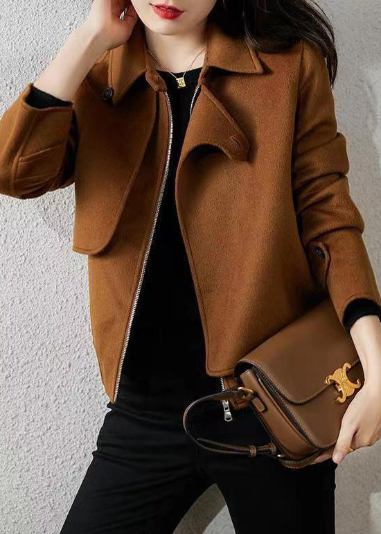 Beautifully Finished Coat in a Timeless Design