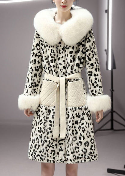 Classic Vintage & Enduringly Stylish Coat