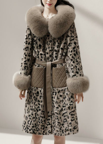 Classic Vintage & Enduringly Stylish Coat