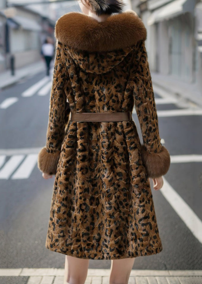 Classic Vintage & Enduringly Stylish Coat