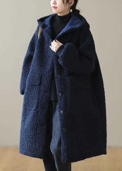Well Tailored Coat with a Graceful Silhouette