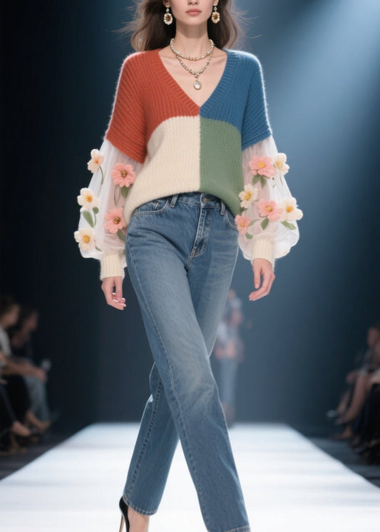 Well Tailored Sweater with a Graceful Silhouette