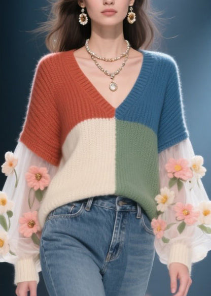 Well Tailored Sweater with a Graceful Silhouette