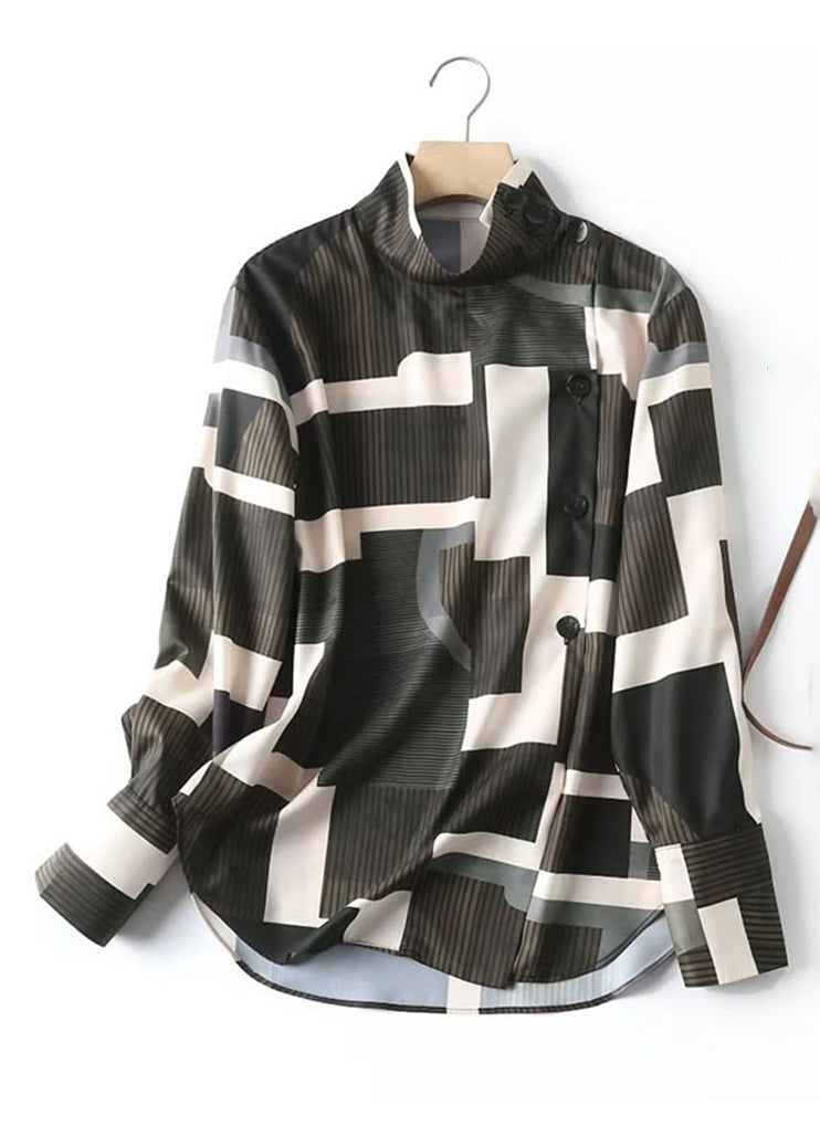 Classic Vintage Shirt with a Flattering Fit
