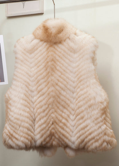 Classic Vintage & Enduringly Stylish Coat