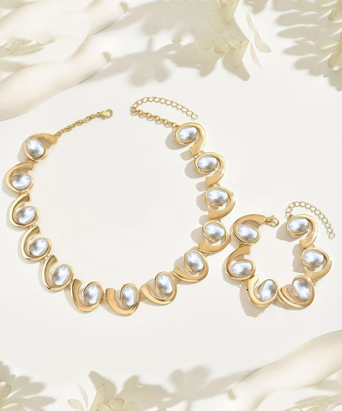 Elegant Gold Set for Every Occasion