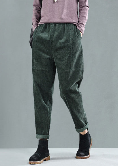 Well Tailored Pants with a Graceful Silhouette