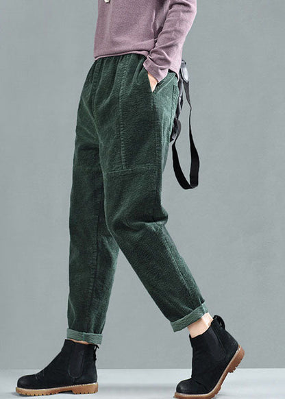 Well Tailored Pants with a Graceful Silhouette