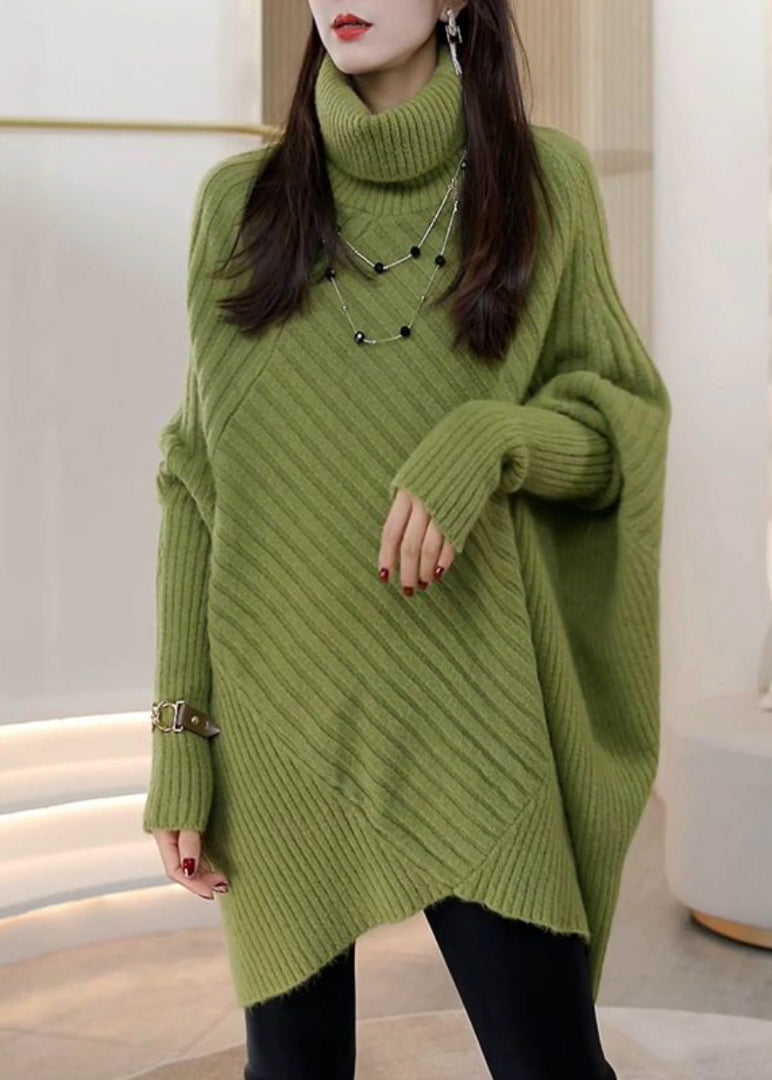 A Vintage Style Pullover with Delicate Timeless Details