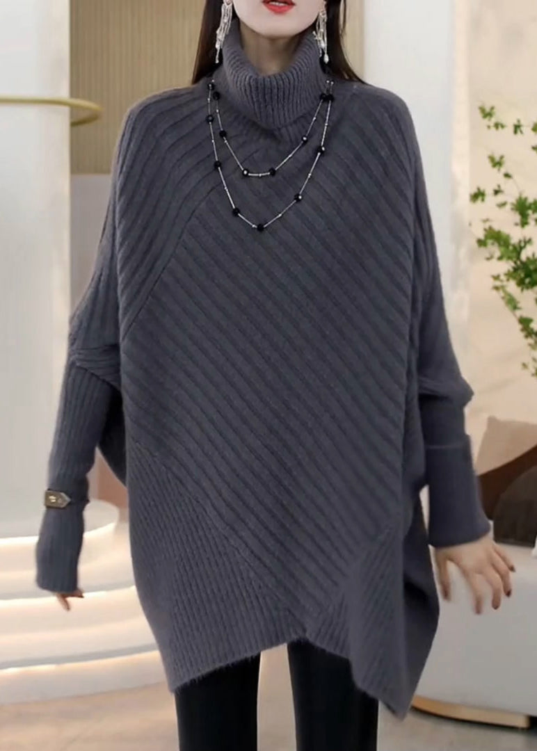 A Vintage Style Pullover with Delicate Timeless Details