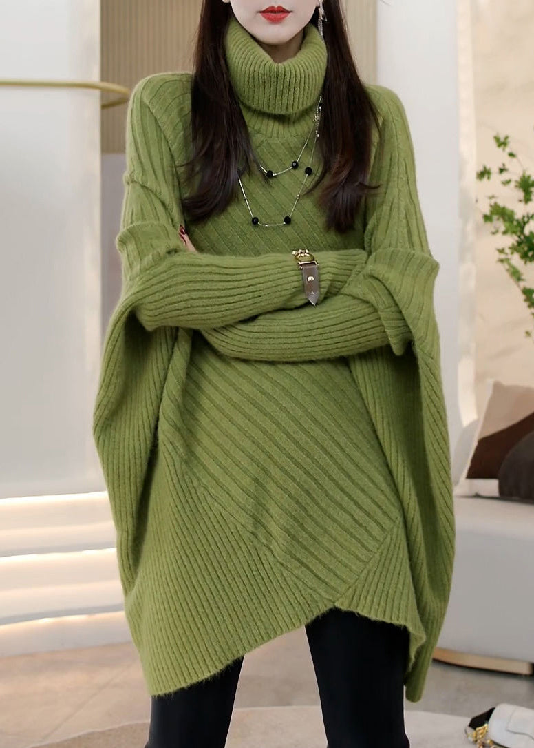 A Vintage Style Pullover with Delicate Timeless Details