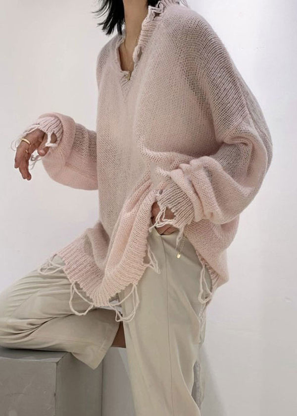 Well Tailored Sweater with a Graceful Silhouette