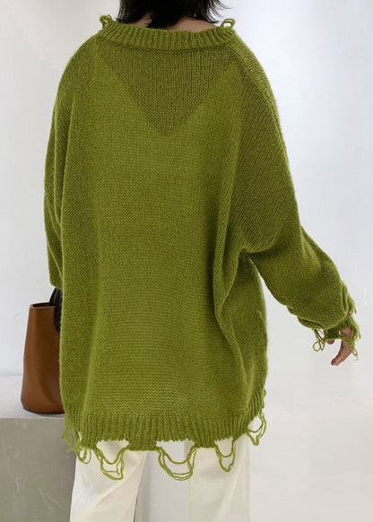 Well Tailored Sweater with a Graceful Silhouette