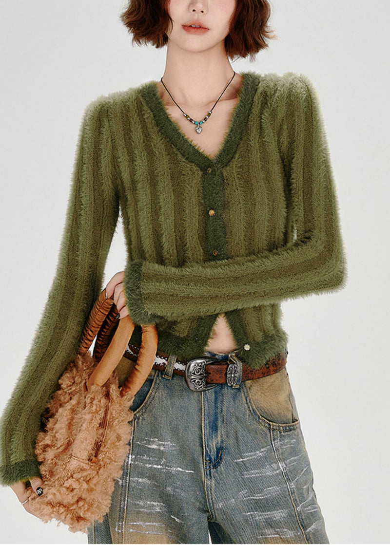 Polished Cardigan with an Effortless Classic Look
