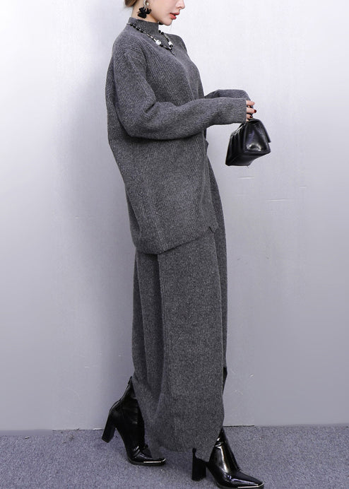 Effortlessly Elegant Garment with a Timeless Design
