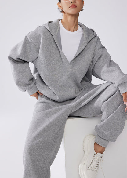 Gracefully Styled Pullover for Any Occasion