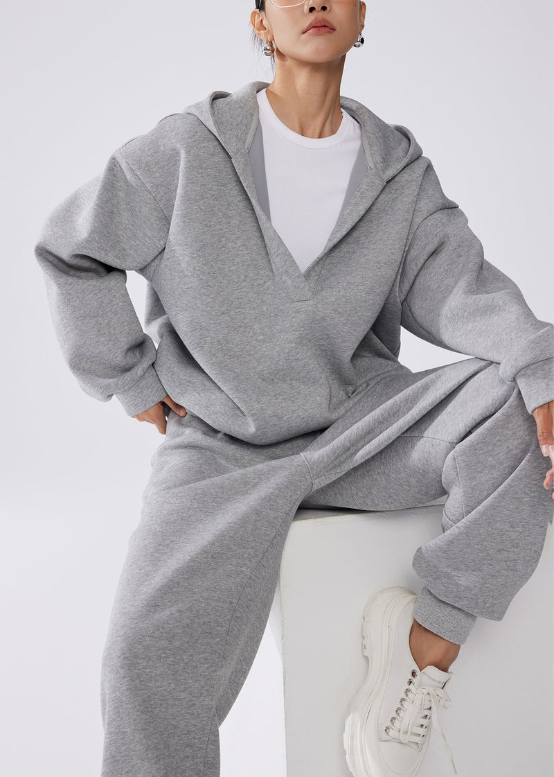 Gracefully Styled Pullover for Any Occasion