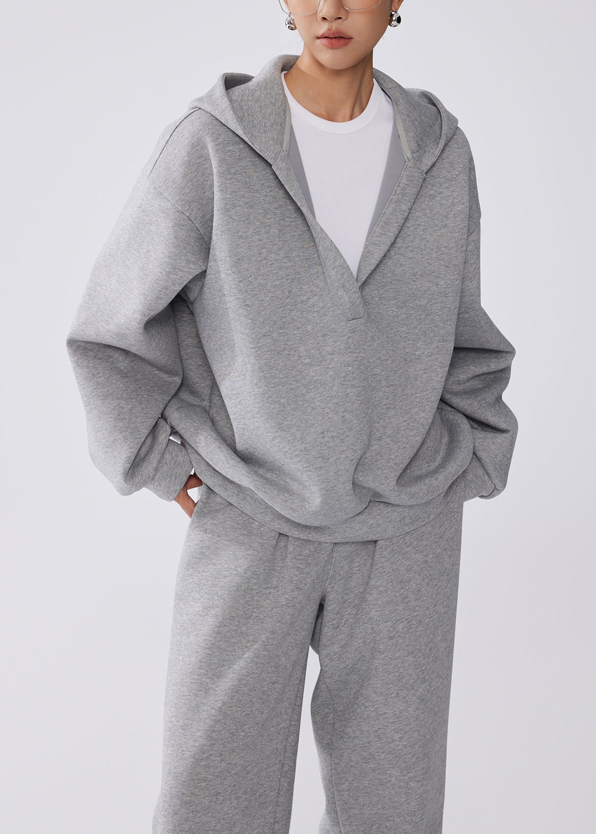 Gracefully Styled Pullover for Any Occasion